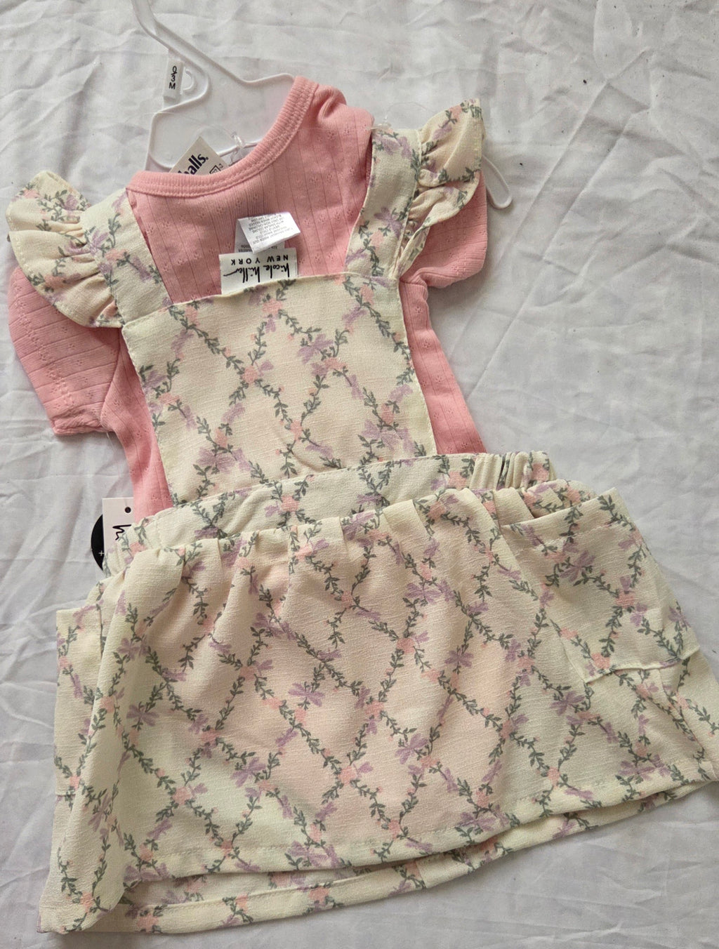 Baby Girl Floral 2-Piece Dress Set with Sunglasses – 0–3 Months